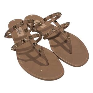 Valentino Garavani Women's Poudre Nude Rockstud Caged Jelly Flat Sandals Size 41